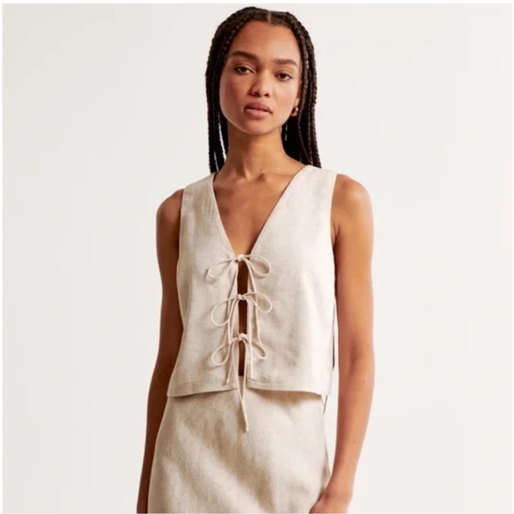 Abercrombie & Fitch Beige Lace-Up Linen-Blend Top - size XS - Oatmeal